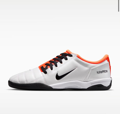 Nike Total 90